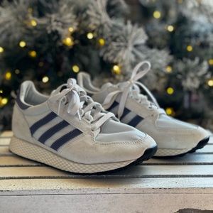 Women’s Adidas Forest Grove - White - Black Bottoms